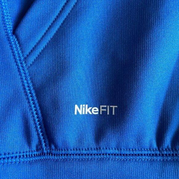 LIKE NEW Nike Fit Therma Pullover Hoodie - Picture 6 of 8